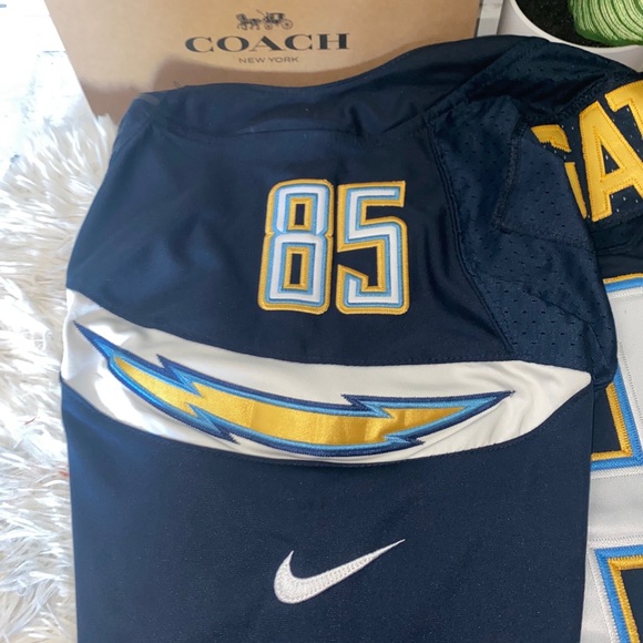 Antonio Gatechragers jersey